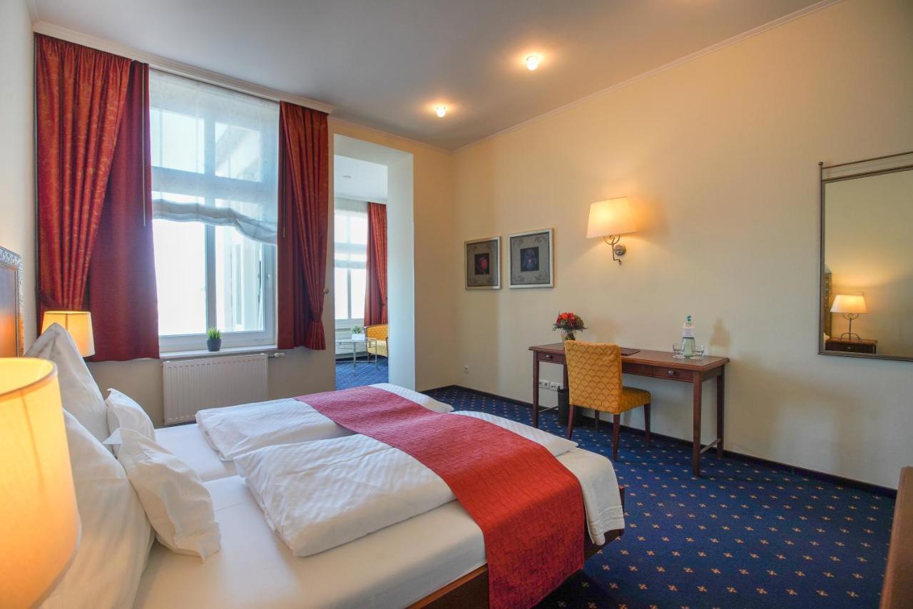 Strandhotel Ostfriesenhof Borkum Exterior photo